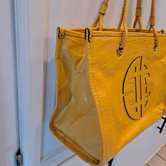 ANTONIO MELANI Vintage Yellow Faux Leather Croc Embossed Shoulder Tote Bag - Picture 3 of 10